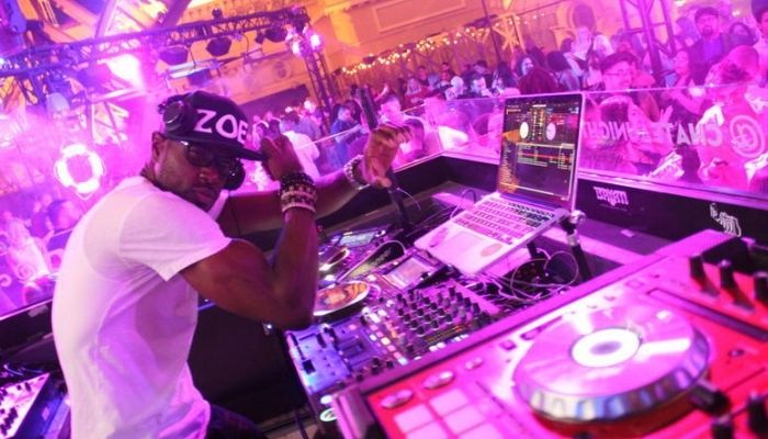 DJ at Chateau Nightclub Las Vegas