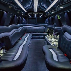 10-pax-Stretch-SUV-Limo-Interior