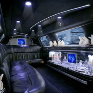 Stretch-Sedan-Limo-Exterior-Mobile