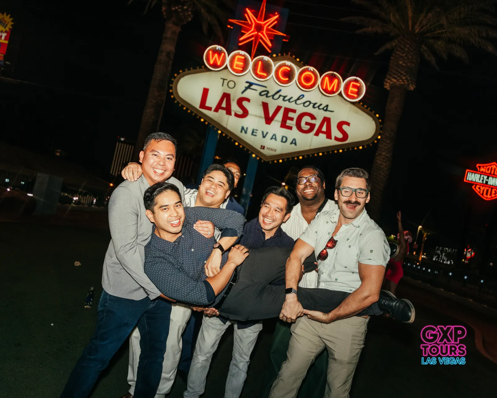 GXP Tours guests on a Nightclub on Wheels night out in Las Vegas