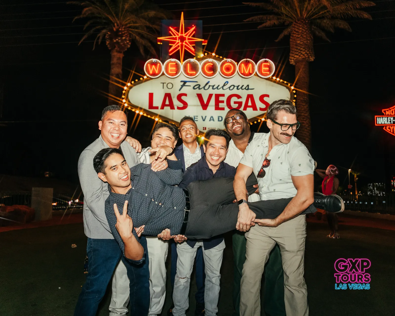 GXP Tours guests on a Nightclub on Wheels night out in Las Vegas