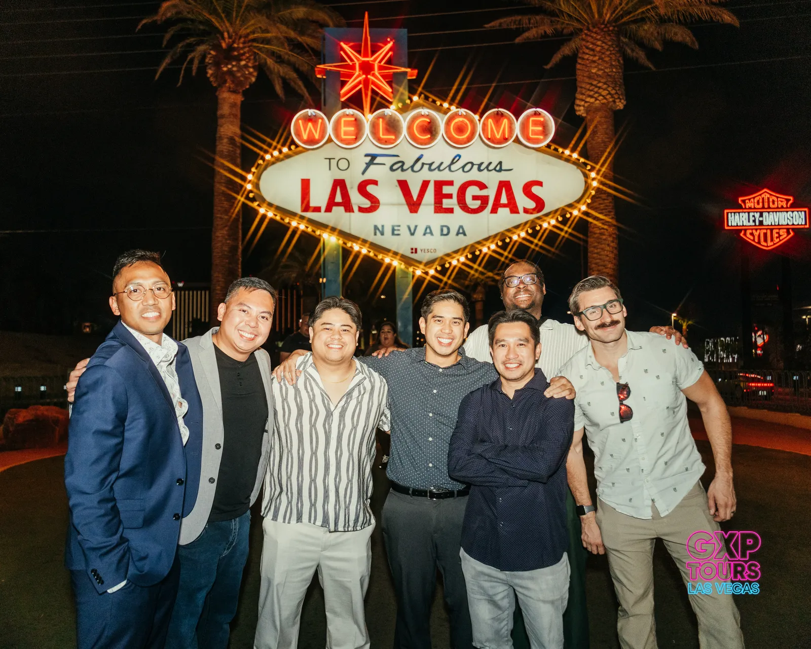 GXP Tours guests on a Nightclub on Wheels night out in Las Vegas