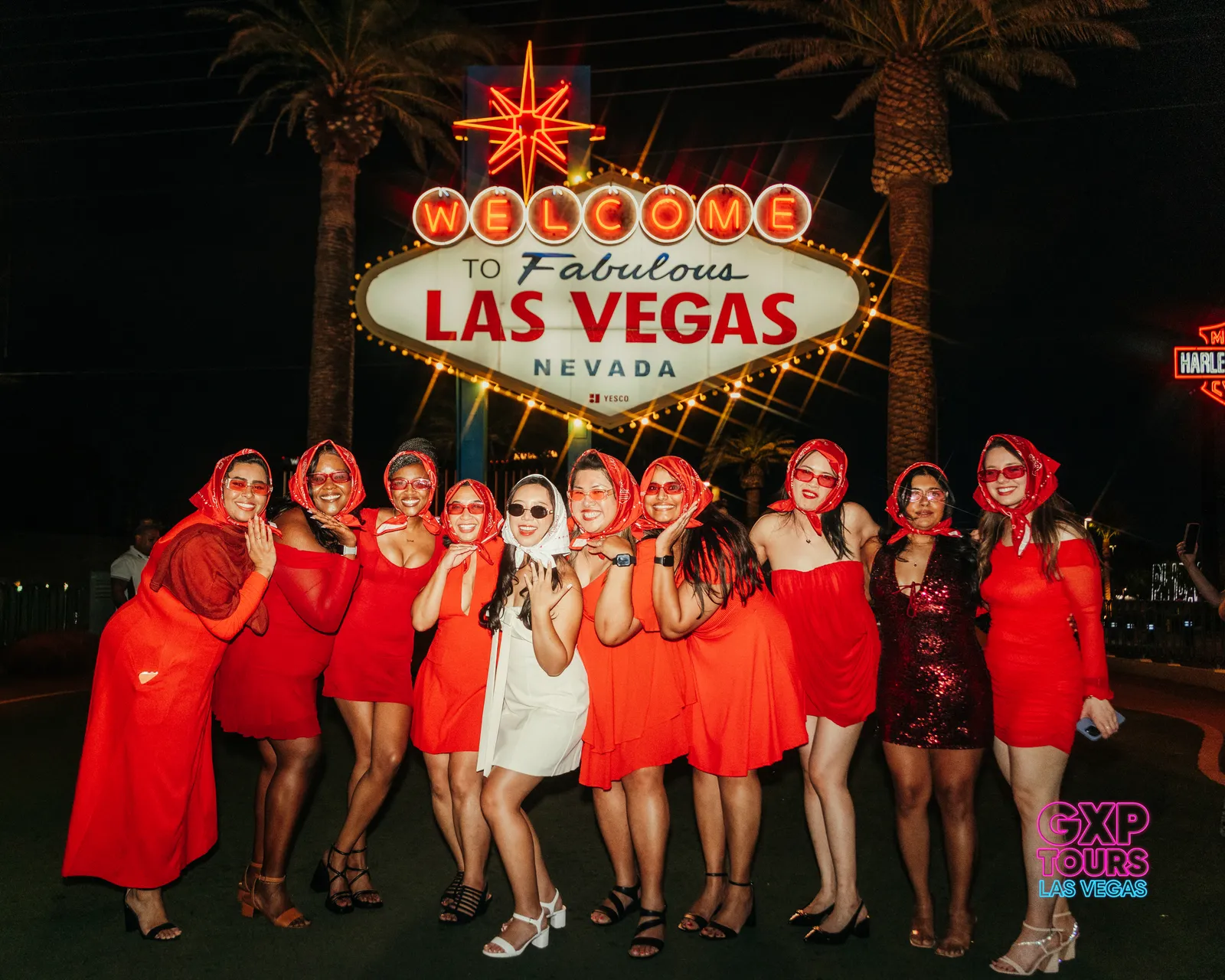 GXP Tours customers on a Nightclub on Wheels night out in Las Vegas