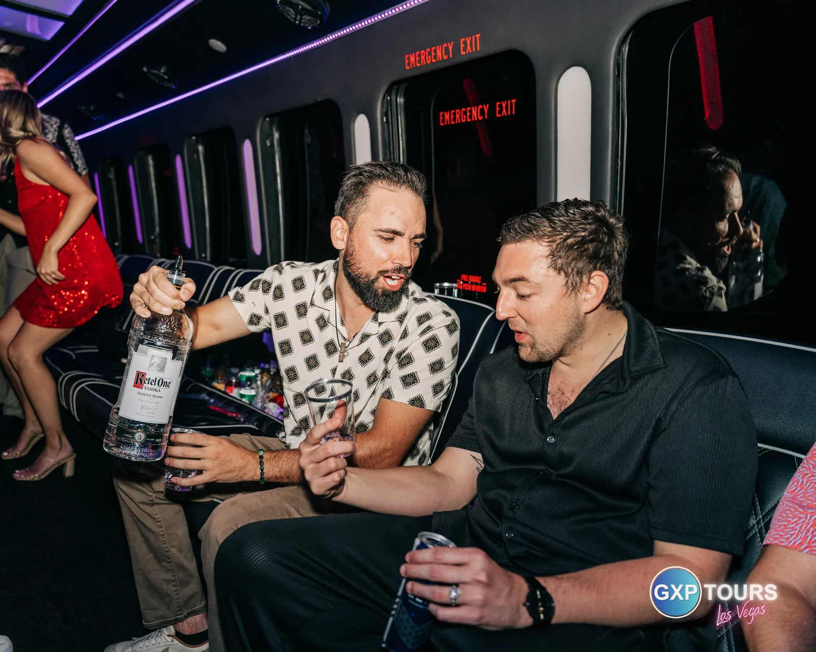 GXP Tours guests on a Nightclub on Wheels night out in Las Vegas